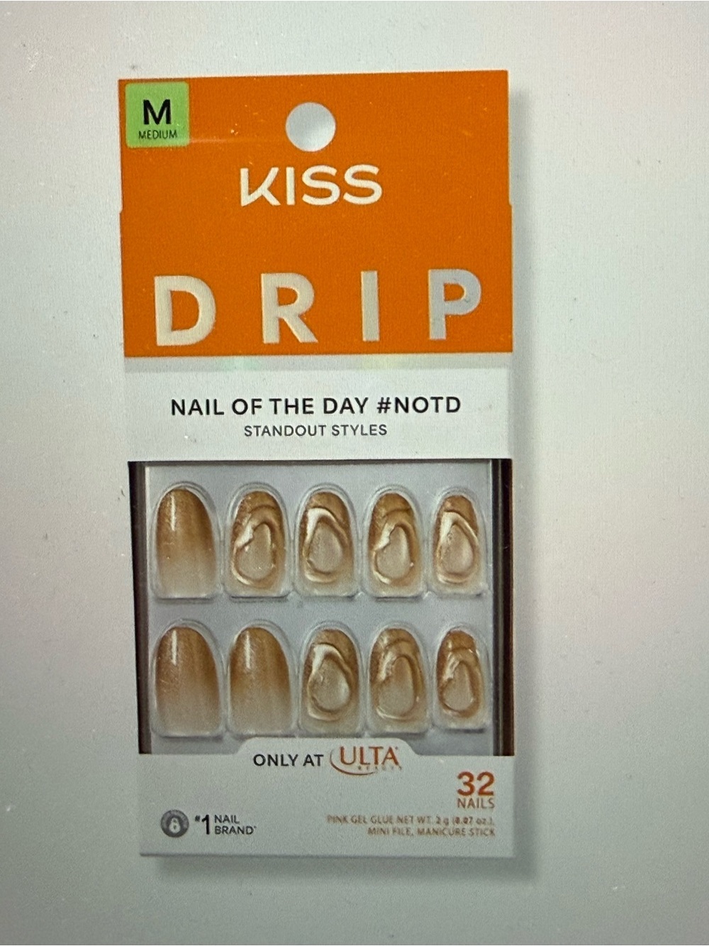 KISS Drip Press-On Nails in Golden Laughter light gold glossy new